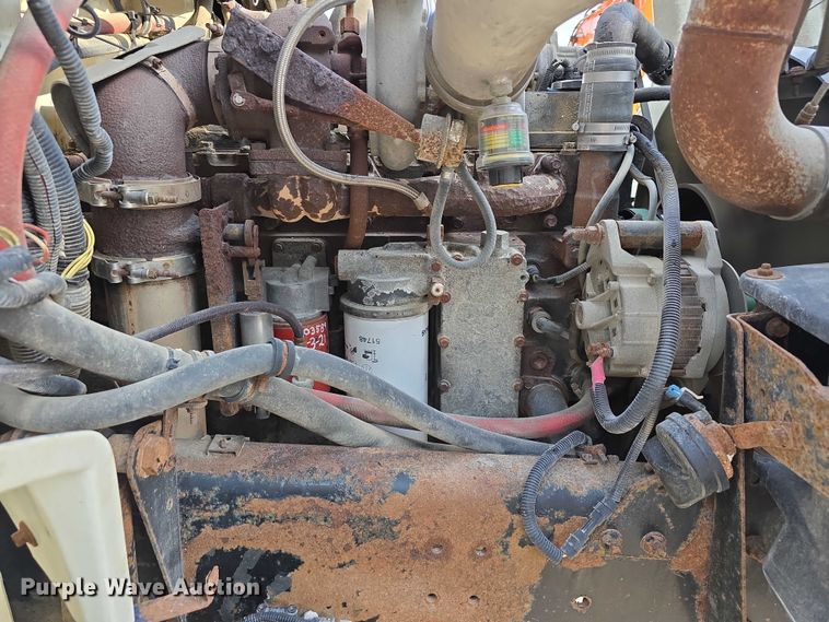 image for item DR3987 1999 Freightliner Business Class hook lift truck