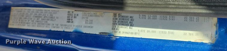 image for item DR3987 1999 Freightliner Business Class hook lift truck