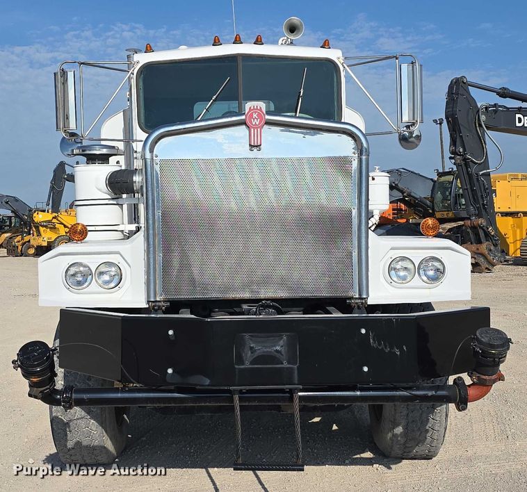 image for item DR3988 1979 Kenworth water truck