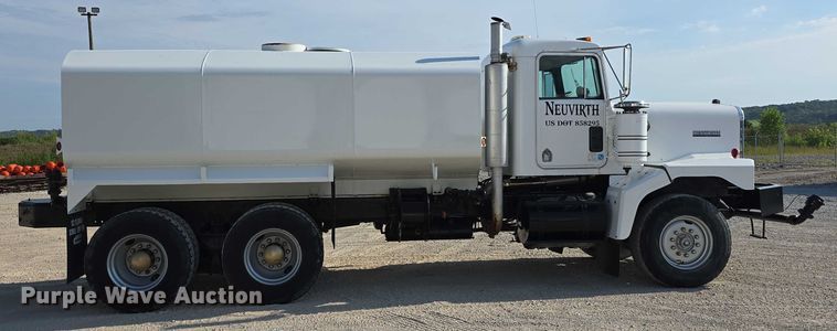 image for item DR3988 1979 Kenworth water truck