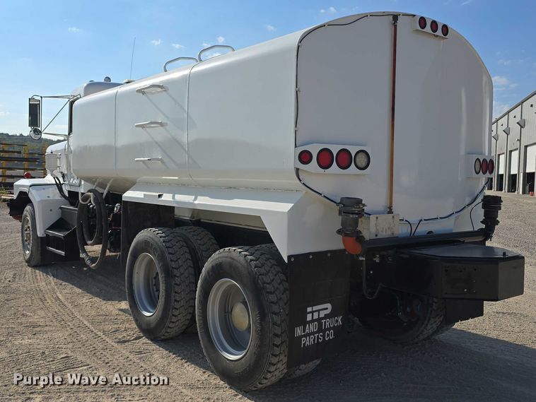 image for item DR3988 1979 Kenworth water truck