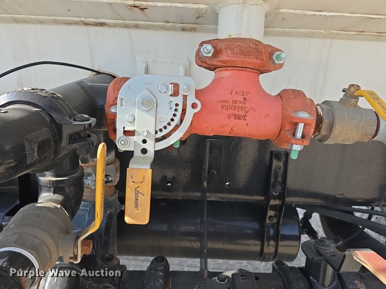 image for item DR3988 1979 Kenworth water truck