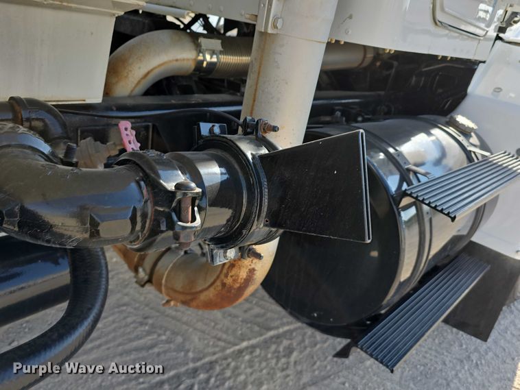 image for item DR3988 1979 Kenworth water truck