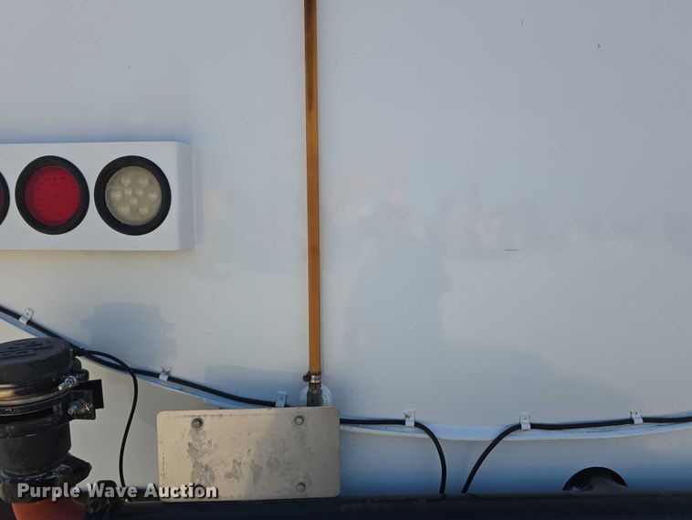 image for item DR3988 1979 Kenworth water truck