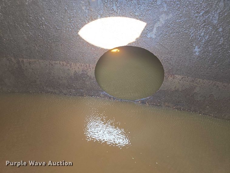 image for item DR3988 1979 Kenworth water truck