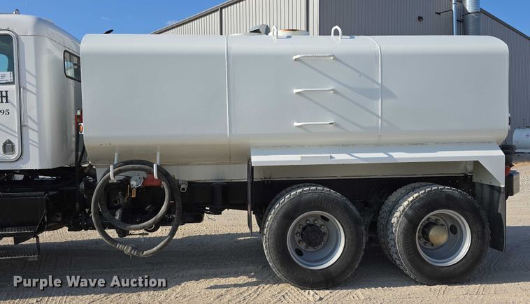 image for item DR3988 1979 Kenworth water truck