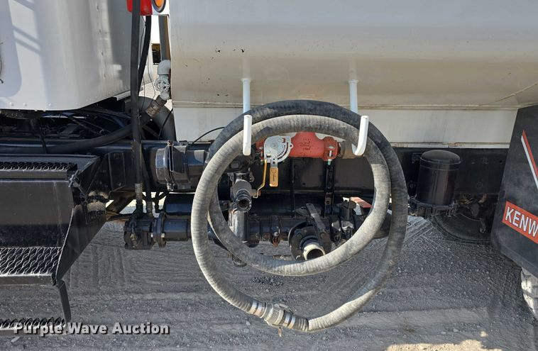 image for item DR3988 1979 Kenworth water truck