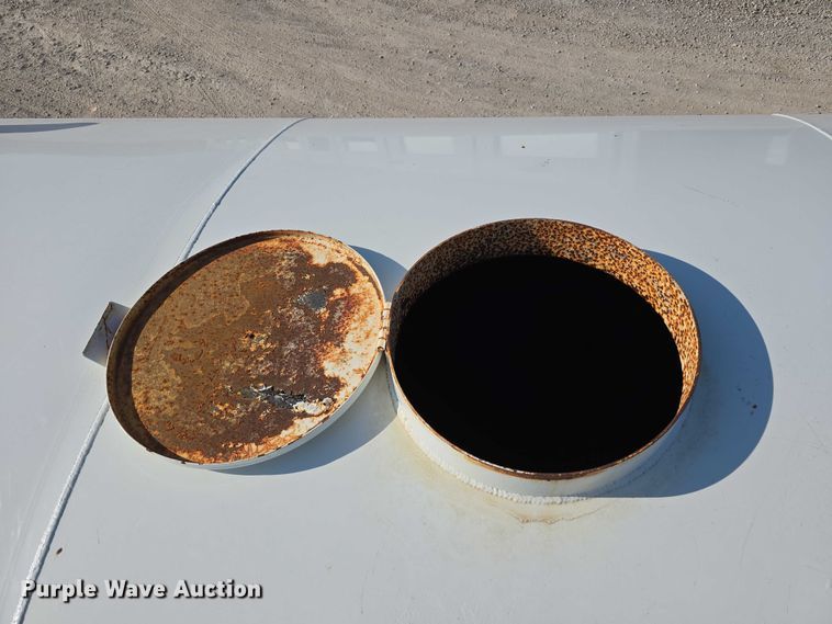 image for item DR3988 1979 Kenworth water truck