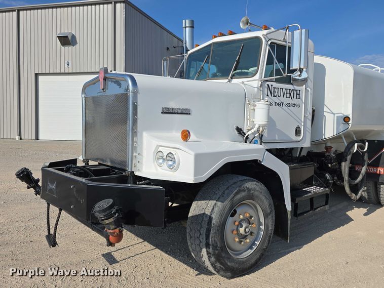 image for item DR3988 1979 Kenworth water truck
