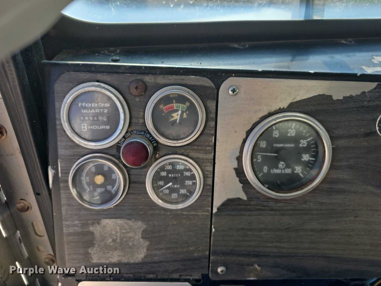 image for item DR3988 1979 Kenworth water truck