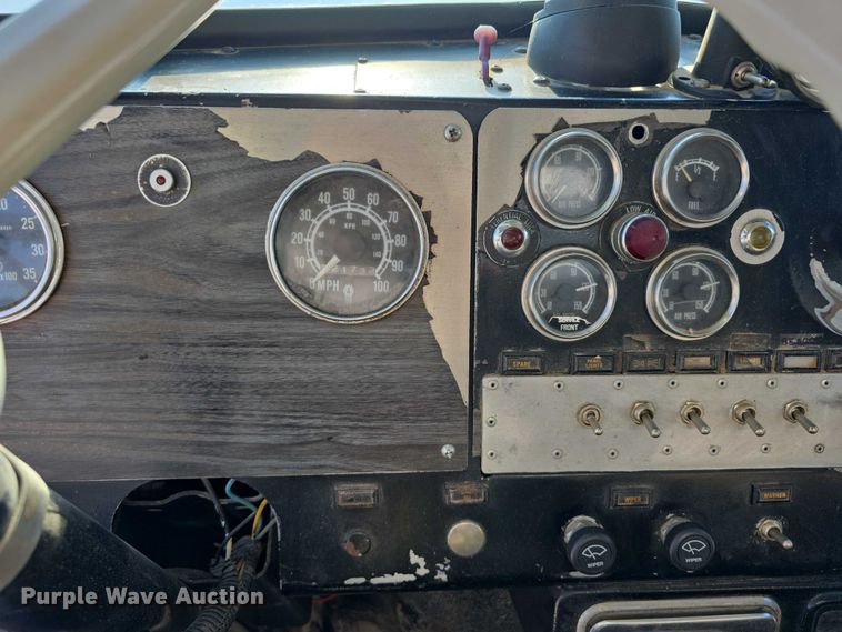 image for item DR3988 1979 Kenworth water truck