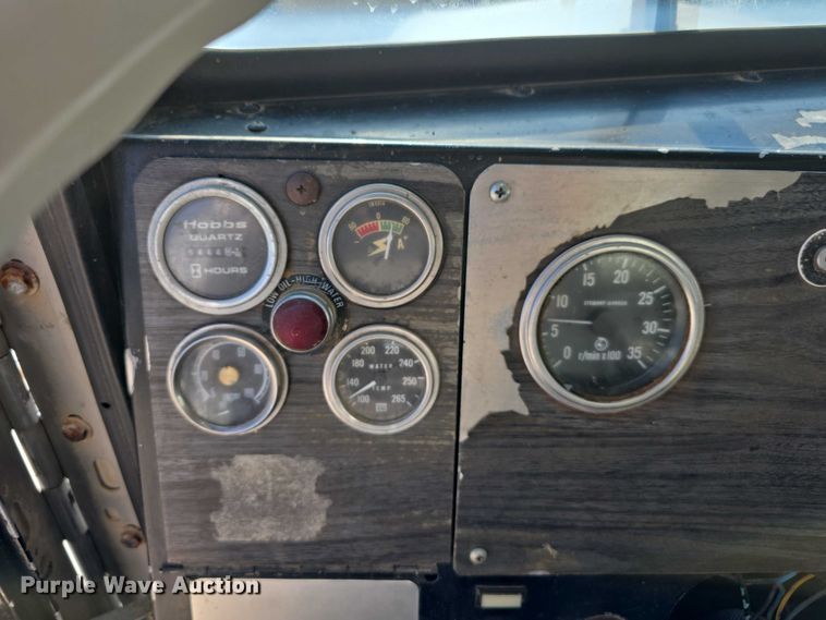 image for item DR3988 1979 Kenworth water truck