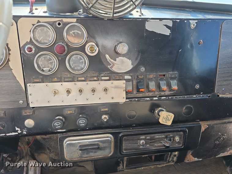 image for item DR3988 1979 Kenworth water truck