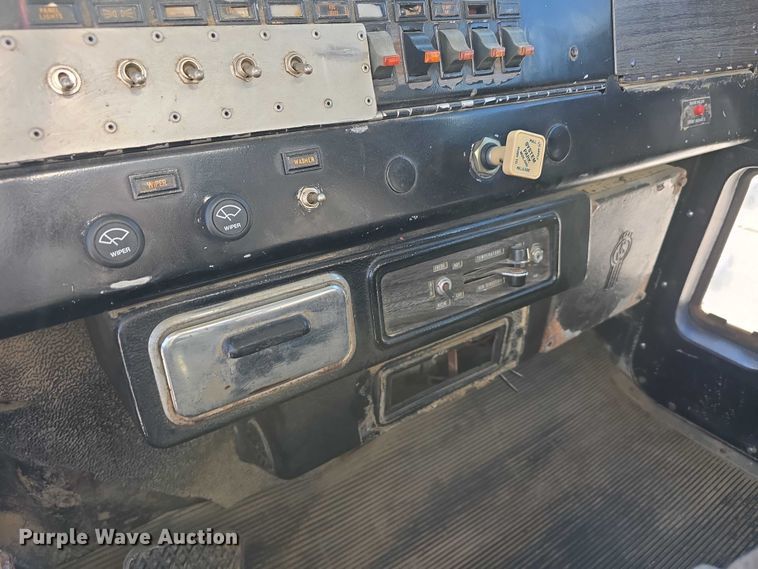 image for item DR3988 1979 Kenworth water truck