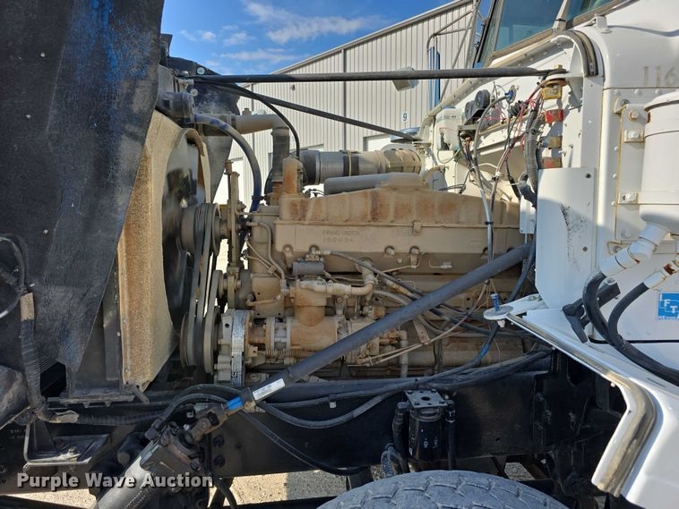 image for item DR3988 1979 Kenworth water truck