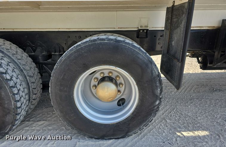 image for item DR3988 1979 Kenworth water truck