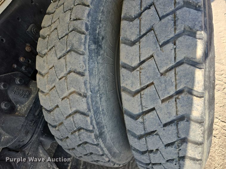 image for item DR3988 1979 Kenworth water truck