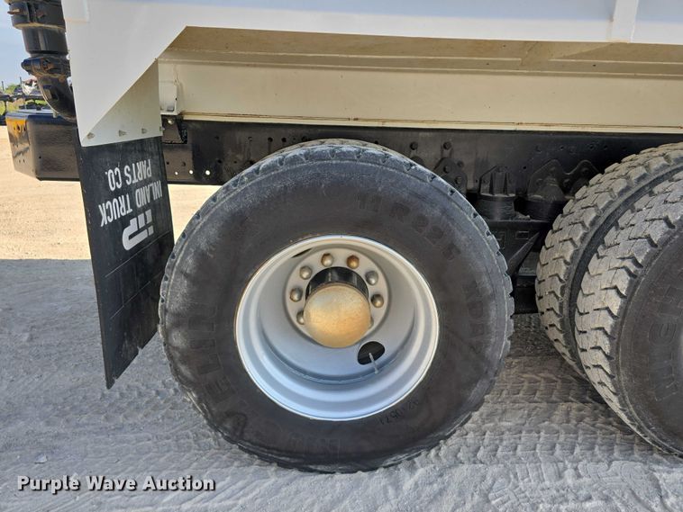 image for item DR3988 1979 Kenworth water truck