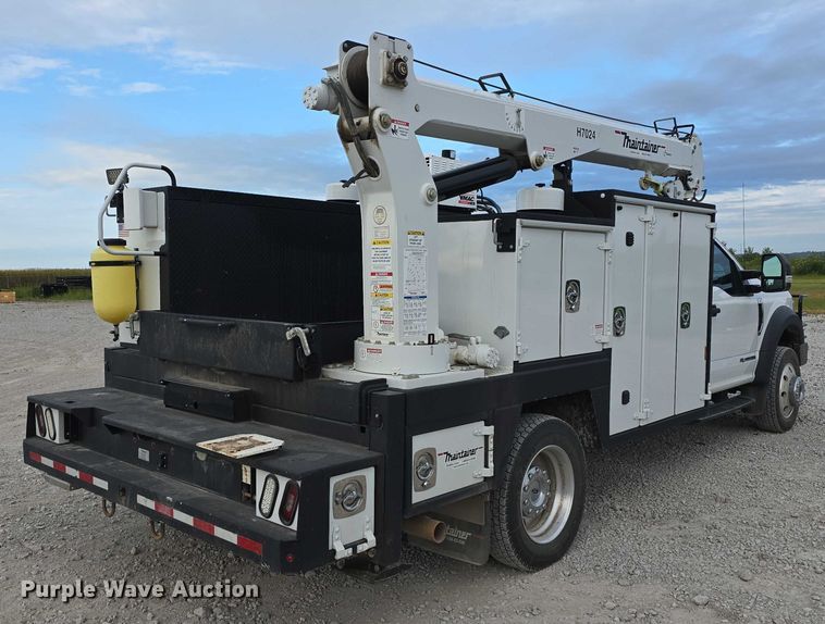 image for item DR3993 2020 Ford F550 Super Duty utility / service truck