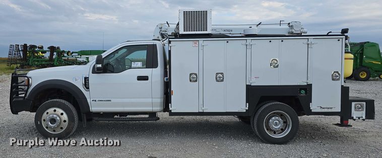 image for item DR3993 2020 Ford F550 Super Duty utility / service truck