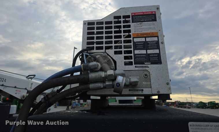 image for item DR3993 2020 Ford F550 Super Duty utility / service truck