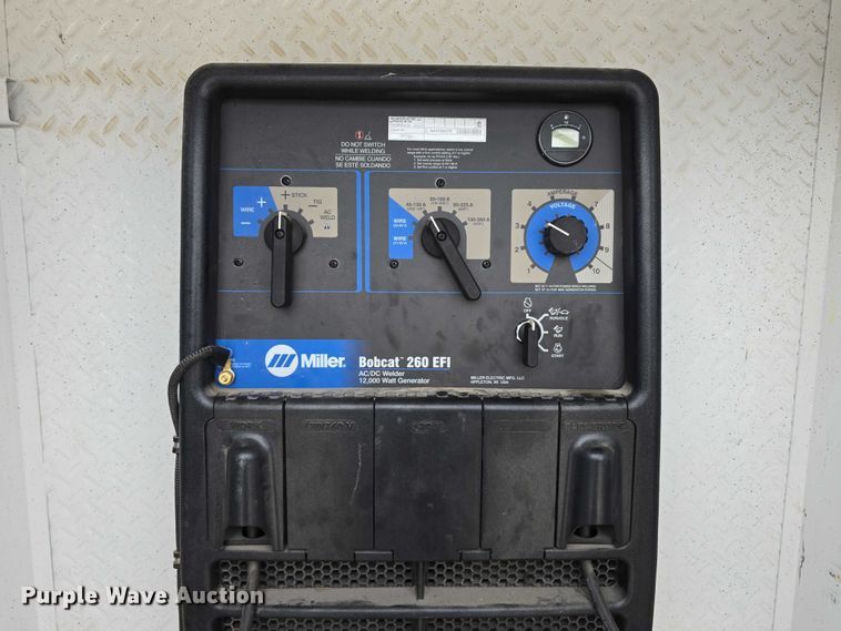 image for item DR3993 2020 Ford F550 Super Duty utility / service truck