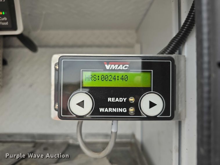 image for item DR3993 2020 Ford F550 Super Duty utility / service truck