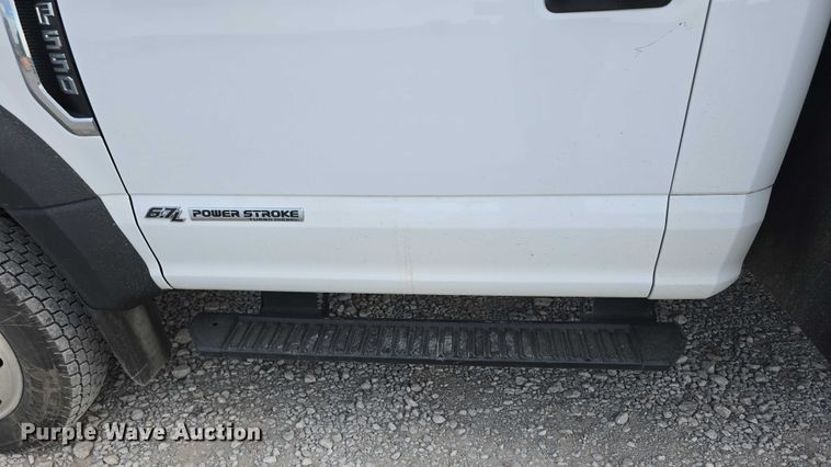 image for item DR3993 2020 Ford F550 Super Duty utility / service truck