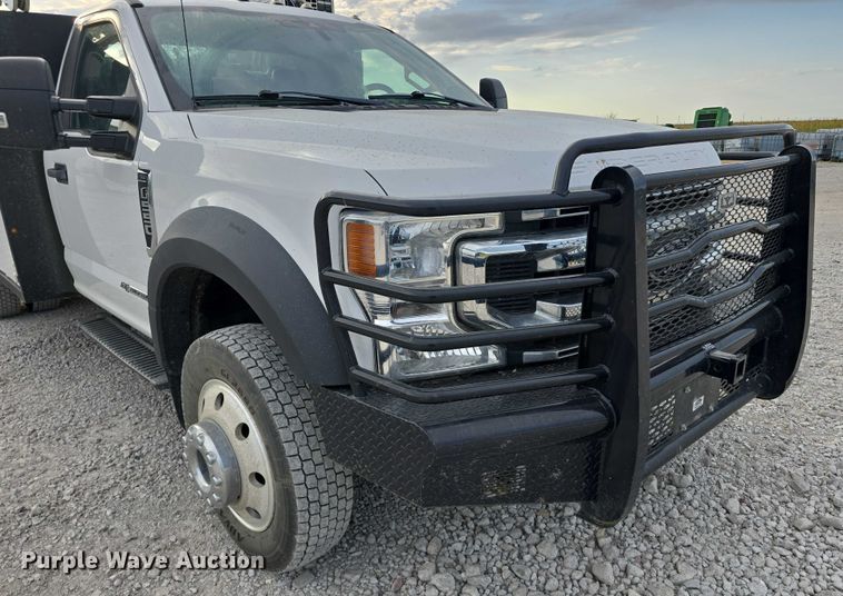 image for item DR3993 2020 Ford F550 Super Duty utility / service truck