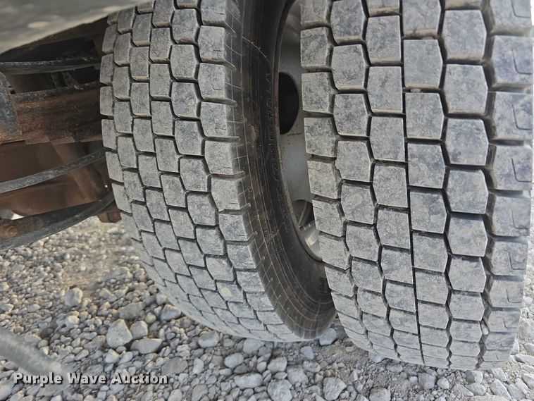 image for item DR3993 2020 Ford F550 Super Duty utility / service truck