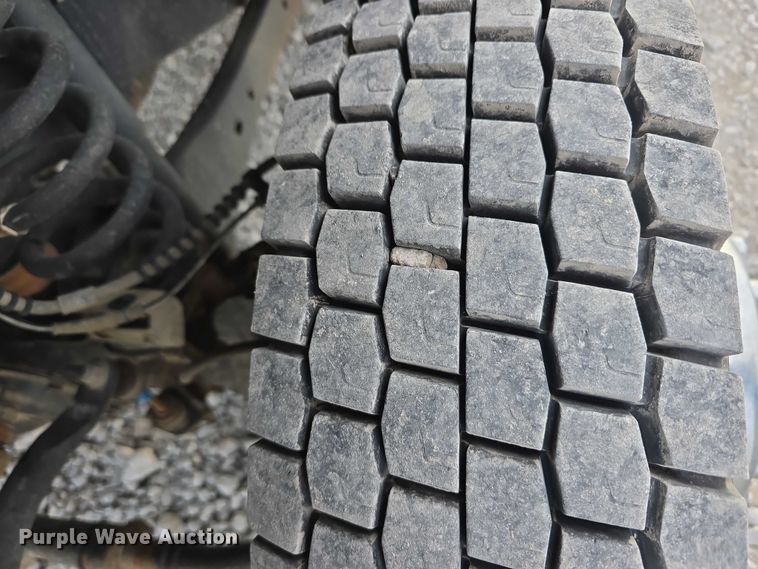 image for item DR3993 2020 Ford F550 Super Duty utility / service truck