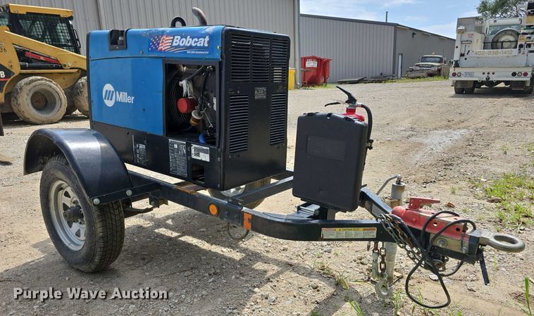 image for item DR3998 Miller Bobcat 225 welder/generator