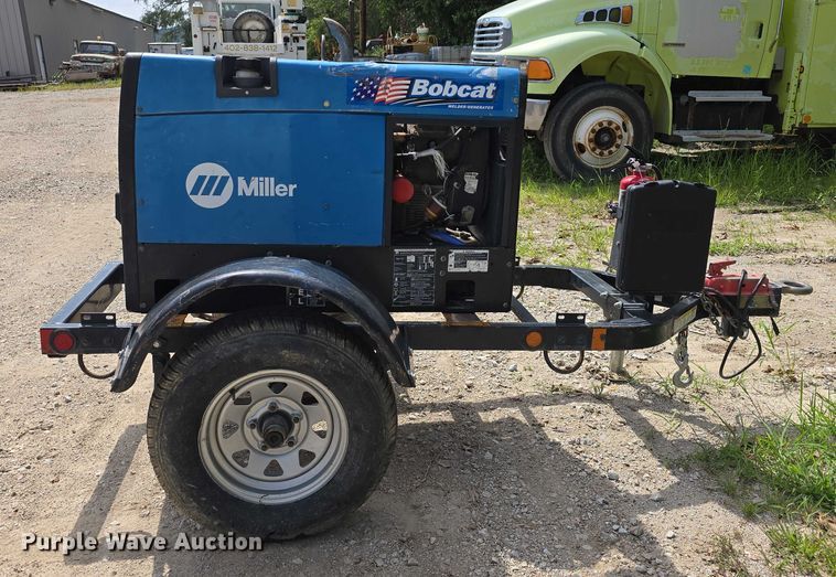 image for item DR3998 Miller Bobcat 225 welder/generator