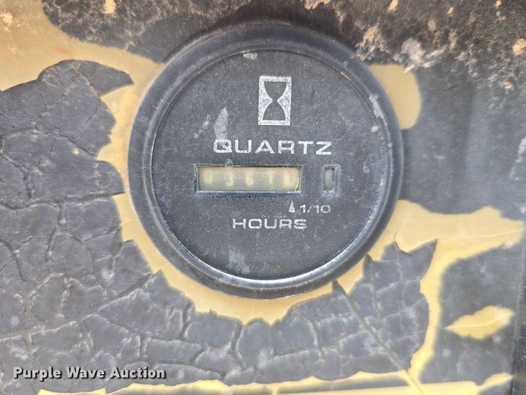 image for item DR3998 Miller Bobcat 225 welder/generator