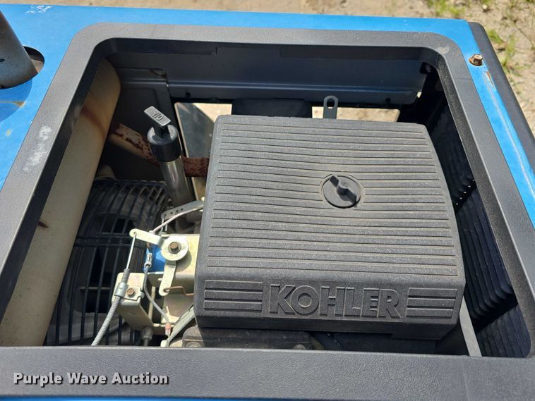 image for item DR3998 Miller Bobcat 225 welder/generator