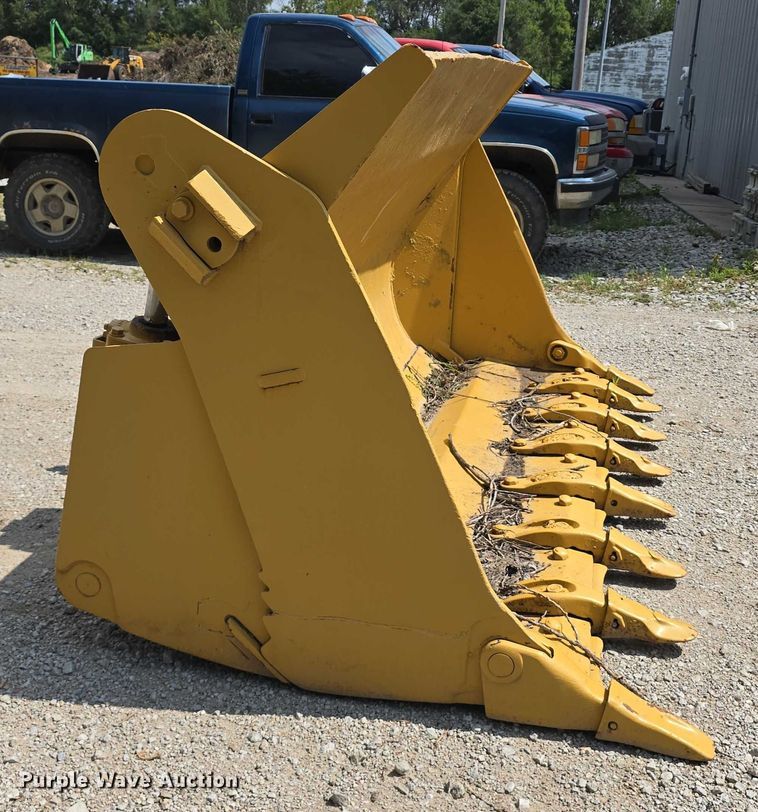 image for item DR4000 Four-in-one bucket