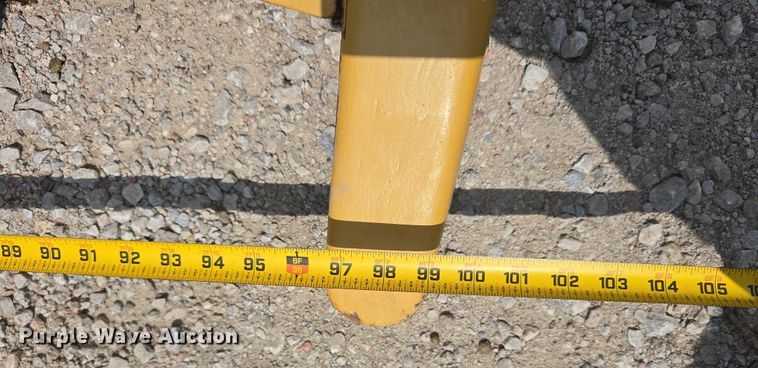 image for item DR4000 Four-in-one bucket