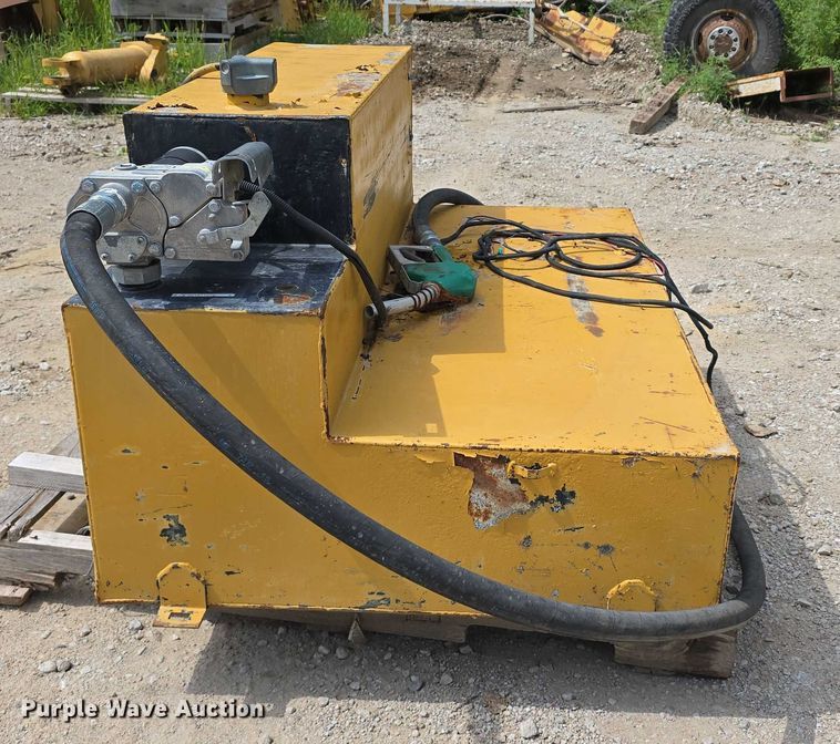 image for item DR4001 Fuel tank