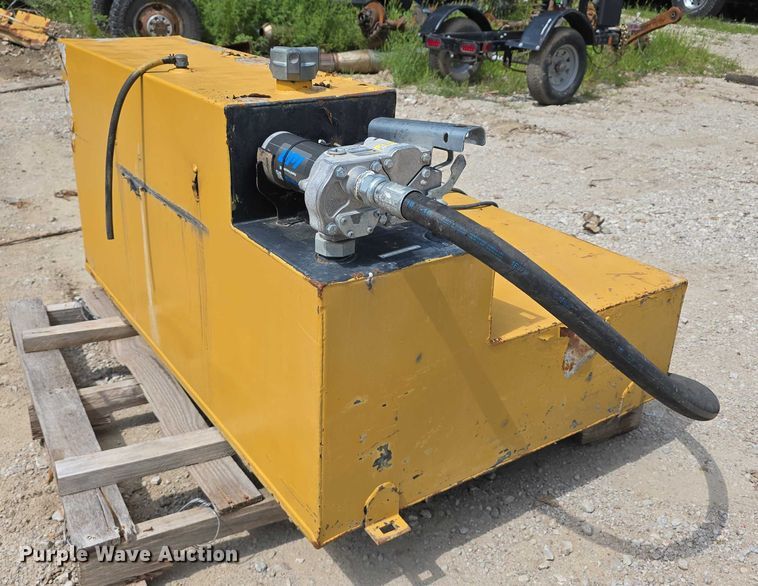 image for item DR4001 Fuel tank