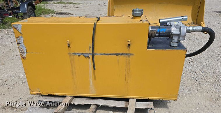 image for item DR4001 Fuel tank