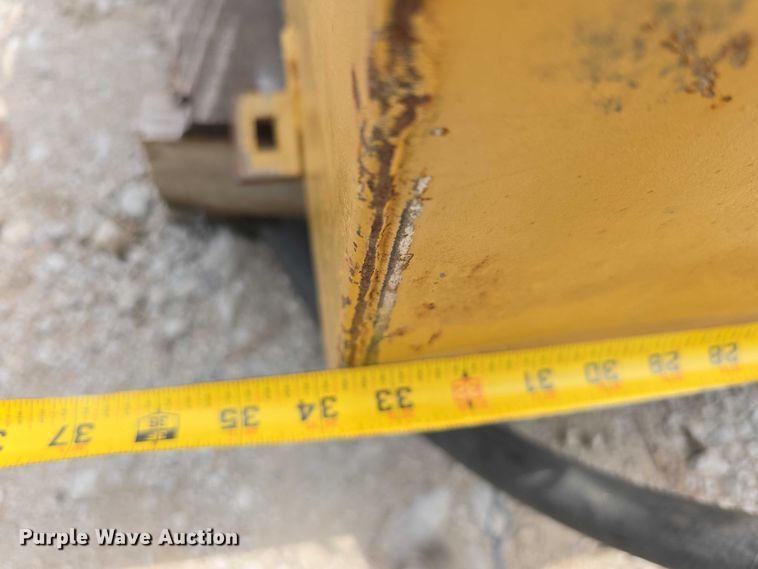 image for item DR4001 Fuel tank