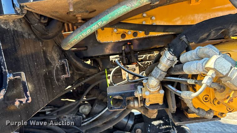 image for item DT3411 2018 Vermeer D24X40 Series III directional boring unit