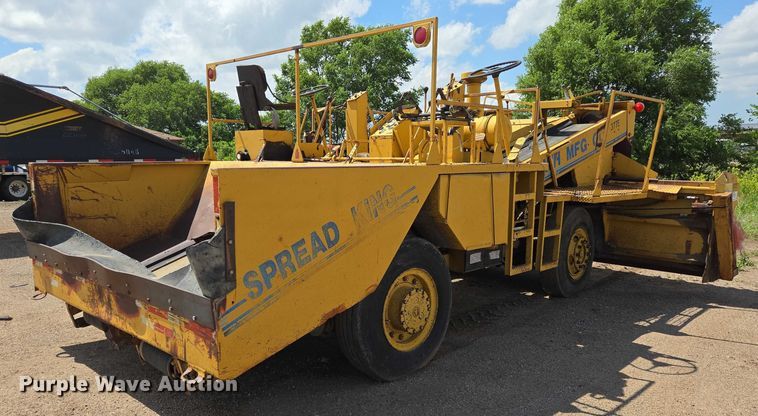 image for item DT4914 WH MFG Spread King chip spreader