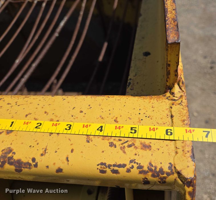 image for item DT4914 WH MFG Spread King chip spreader