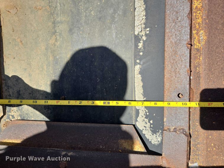 image for item DT4914 WH MFG Spread King chip spreader