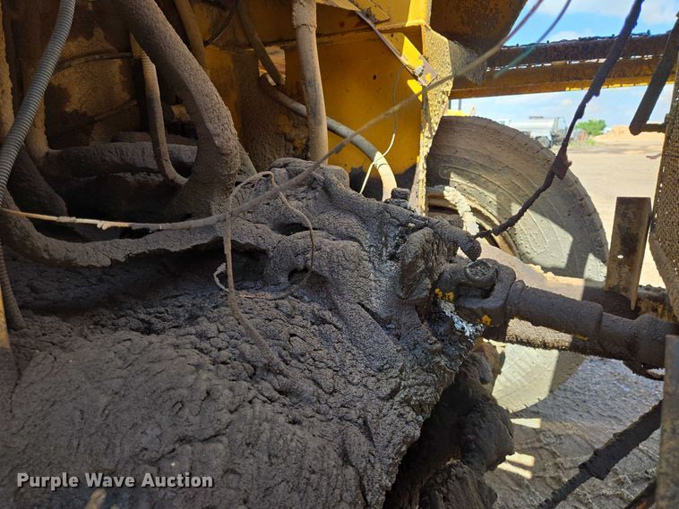 image for item DT4914 WH MFG Spread King chip spreader