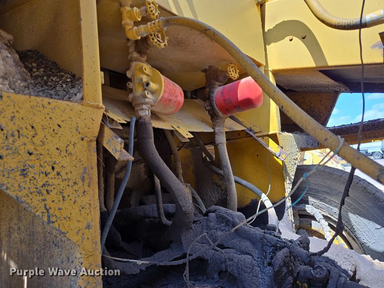 image for item DT4914 WH MFG Spread King chip spreader