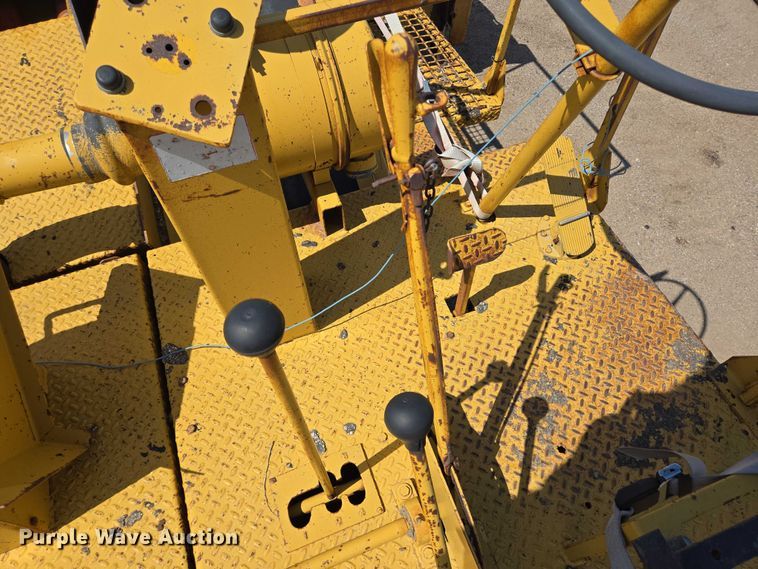 image for item DT4914 WH MFG Spread King chip spreader