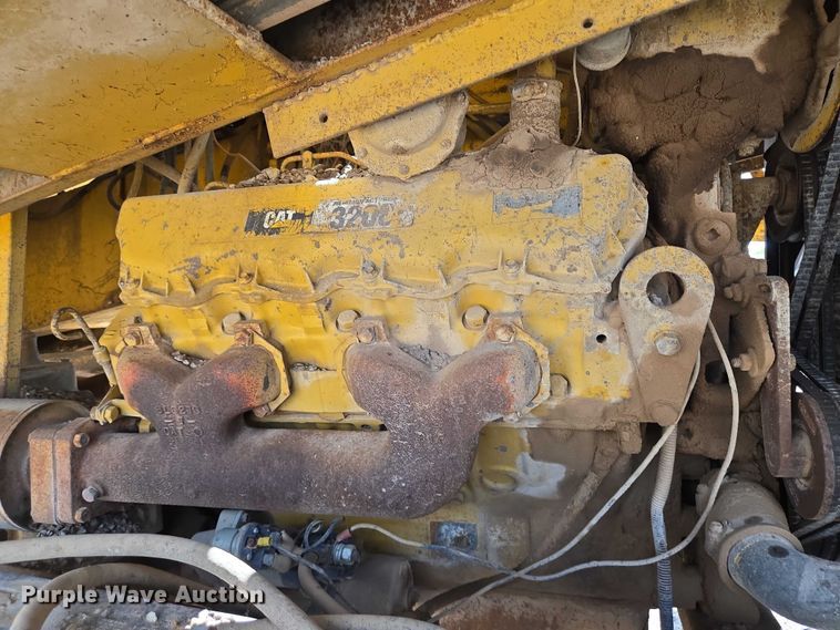 image for item DT4914 WH MFG Spread King chip spreader