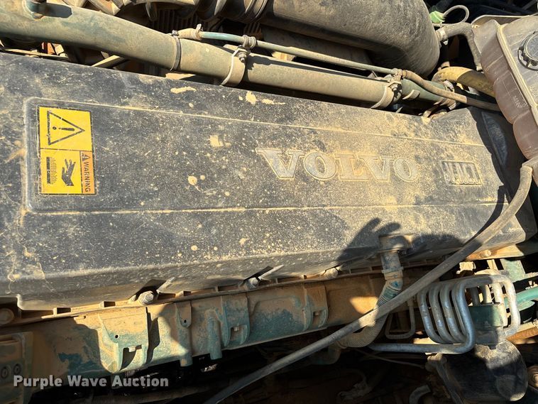 image for item DU1263 2014 Volvo A40G haul truck